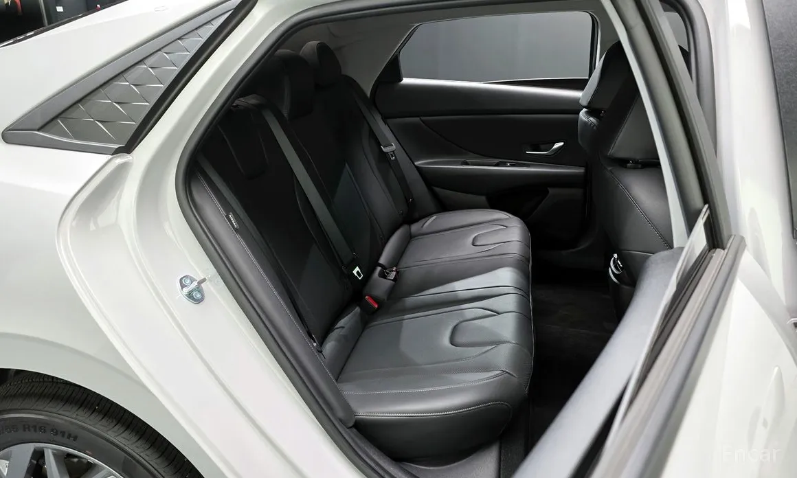 Hyundai Avante 2023 1.6