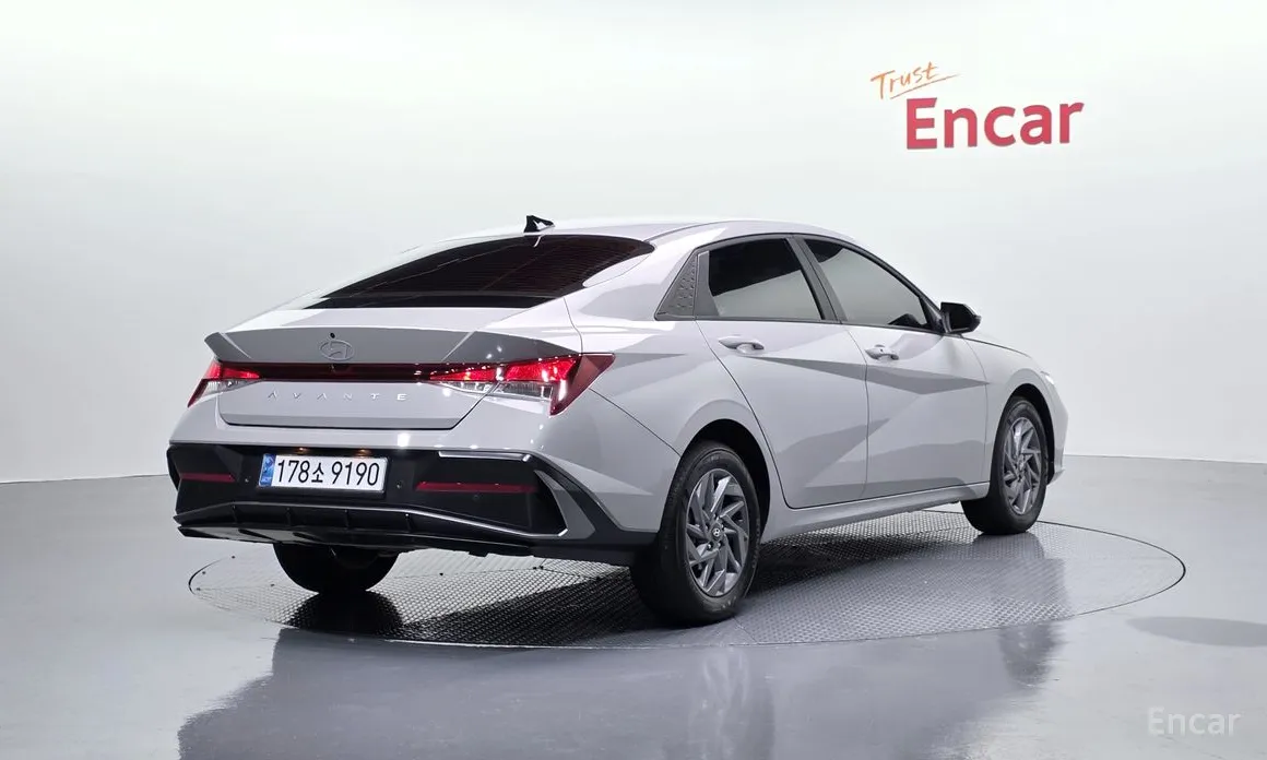 Hyundai Avante 2023 1.6