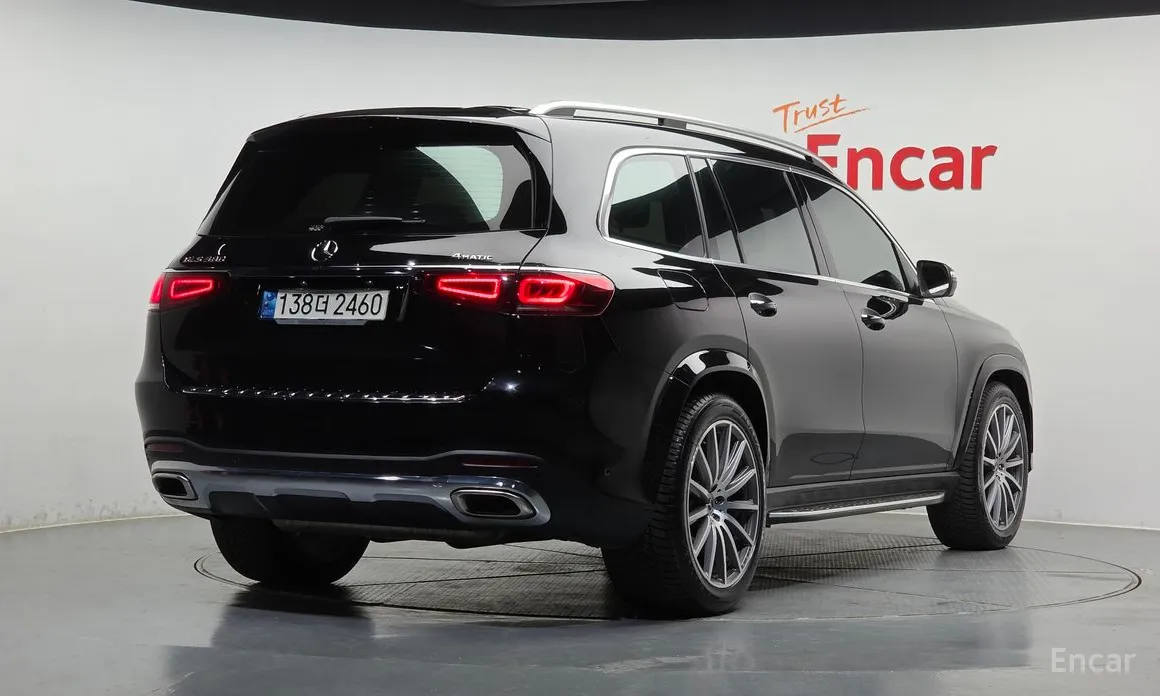 Photo 2 - Mercedes-Benz GLS-Class