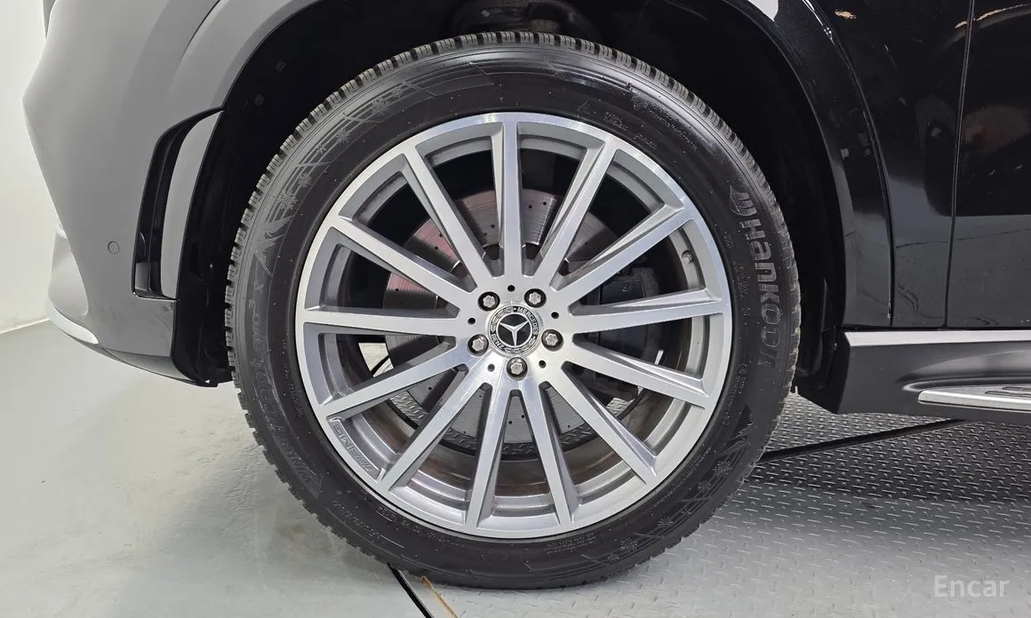 Photo 6 - Mercedes-Benz GLS-Class
