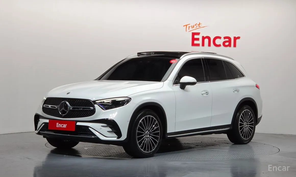 Mercedes-Benz GLC-Class 2023 GLC300 4MATIC AMG Line