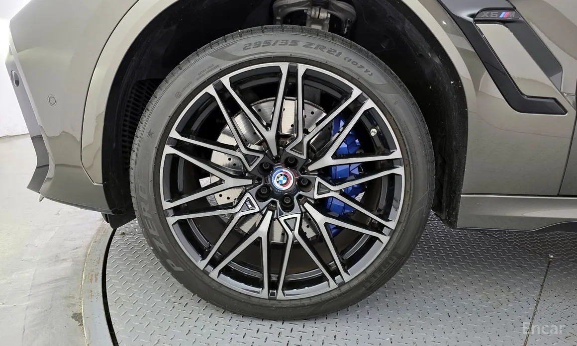 2020 BMW X6 M