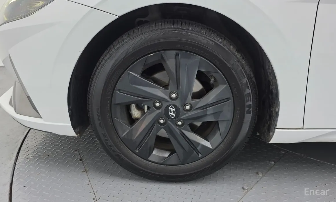 Фото 5 - Hyundai Avante