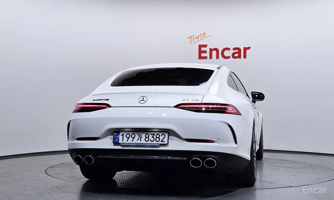 Фото 4 - Mercedes-Benz AMG GT