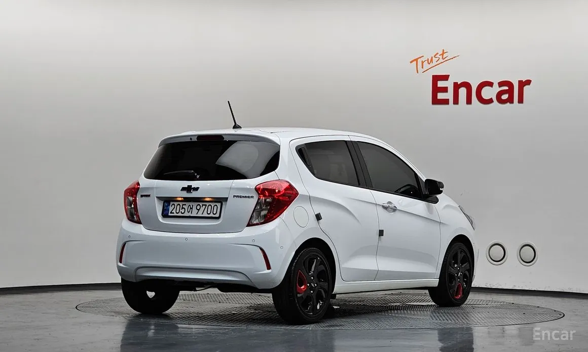Chevrolet Spark 2018 Red Pick Edition
