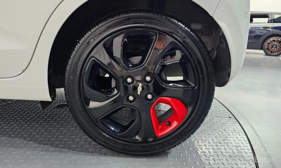 Chevrolet Spark 2018 Red Pick Edition