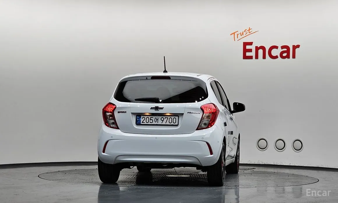 Chevrolet Spark 2018 Red Pick Edition