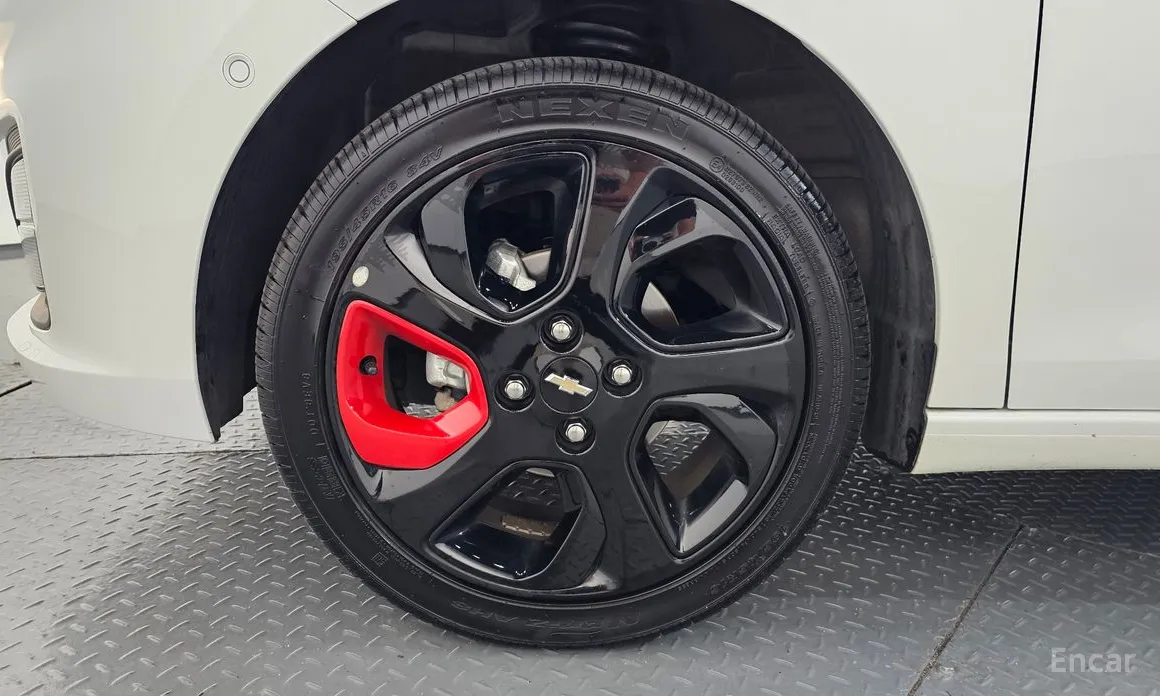 Chevrolet Spark 2018 Red Pick Edition