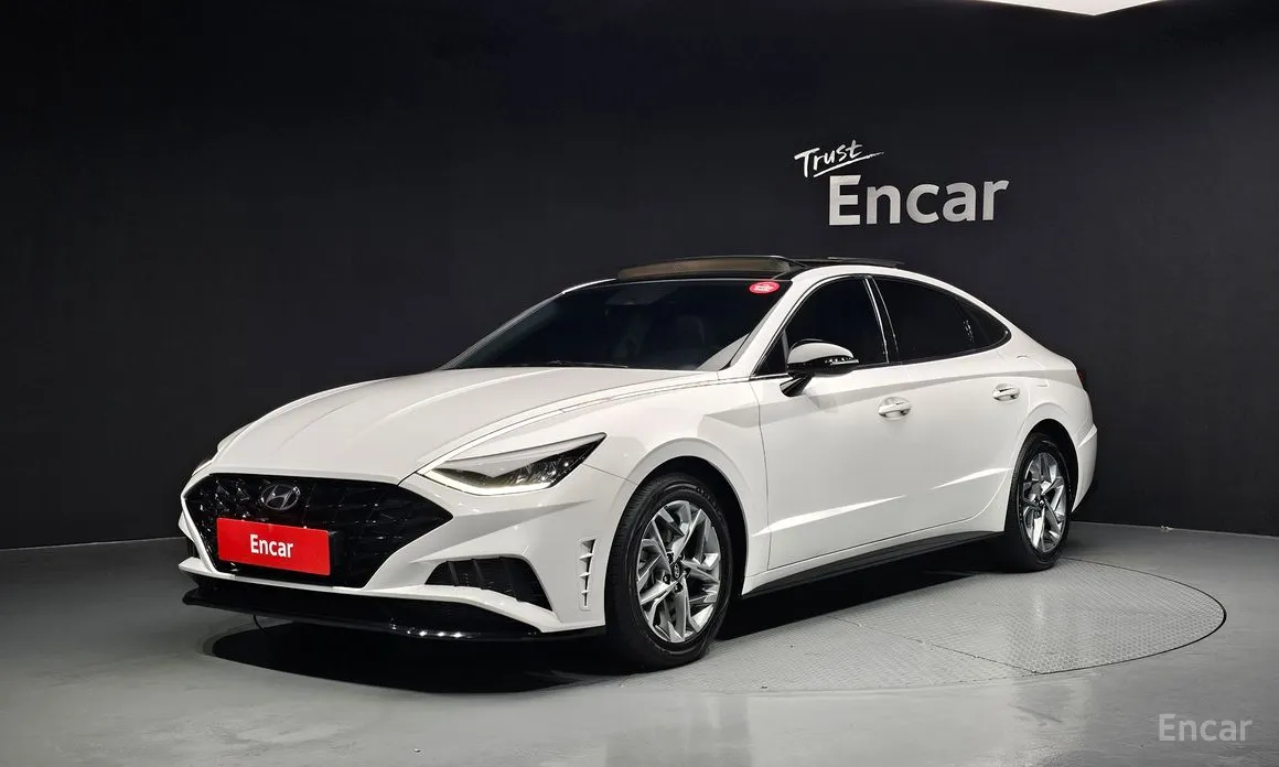 Photo 1 - Hyundai Sonata