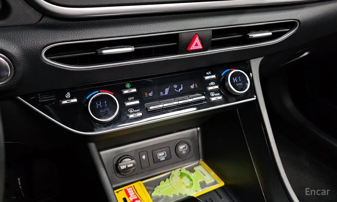 Photo 18 - Hyundai Sonata