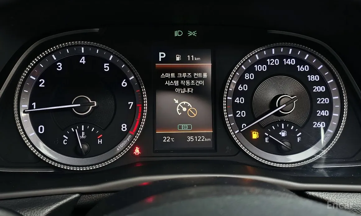 Photo 8 - Hyundai Sonata