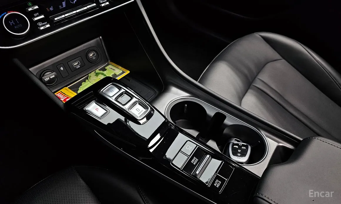 Photo 9 - Hyundai Sonata