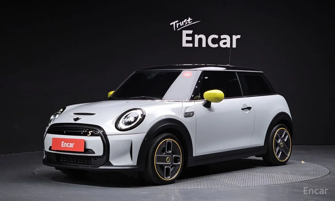 Фото 1 - Mini Cooper