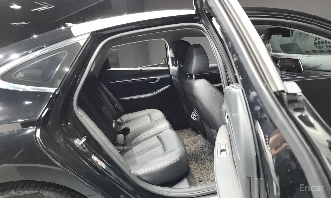 Zdjęcie 11 - Hyundai Sonata