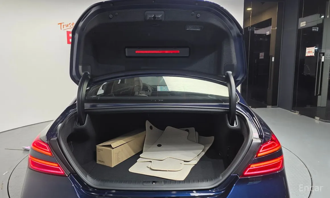 Genesis G70 2020 Gasoline 2.0T 2WD
