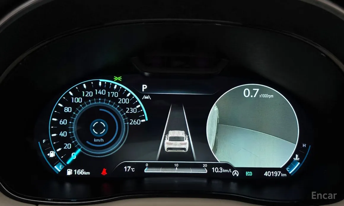 Фото 8 - Genesis GV70