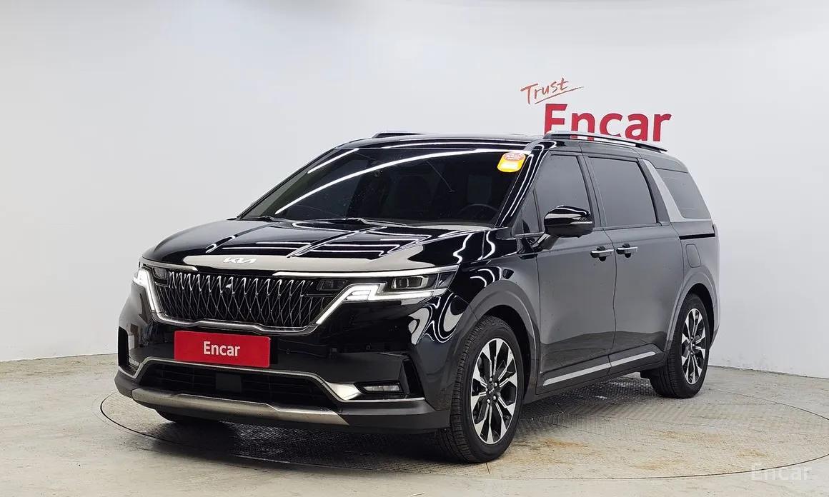 Photo 1 - Kia Carnival