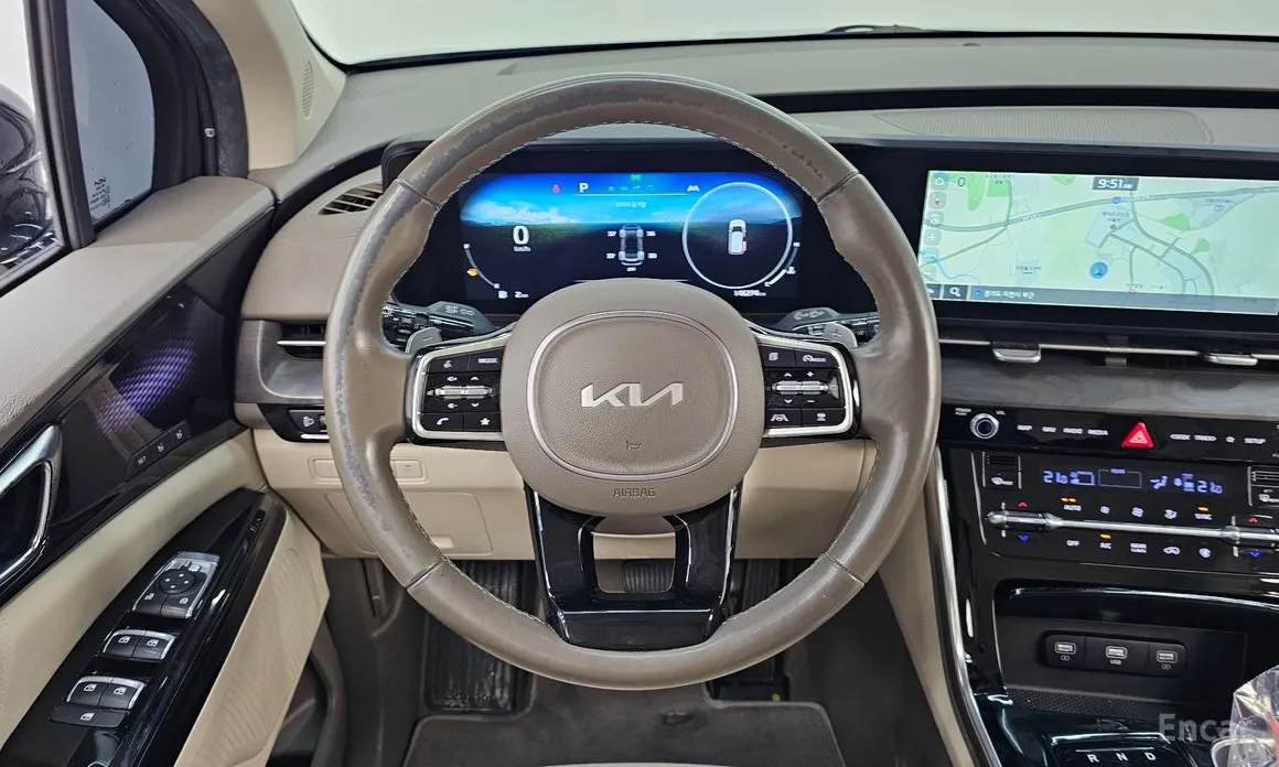 Photo 13 - Kia Carnival