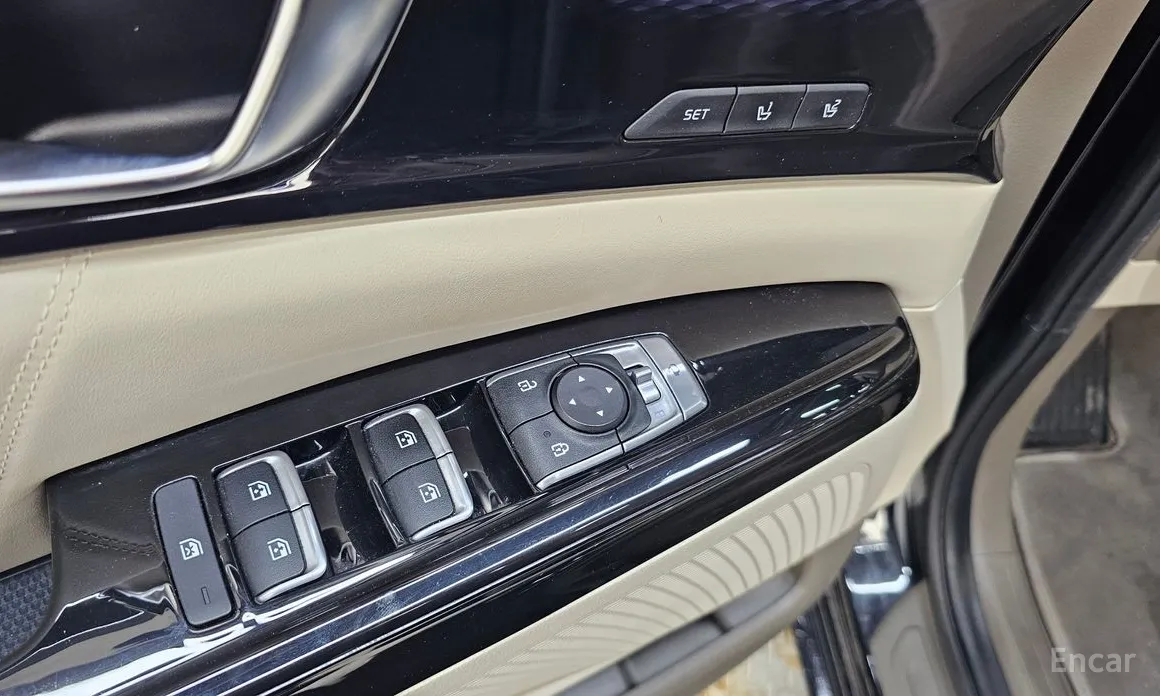 Photo 30 - Kia Carnival