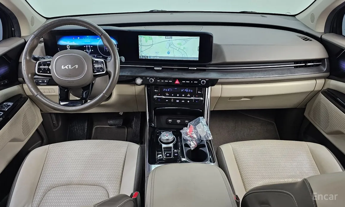Photo 7 - Kia Carnival