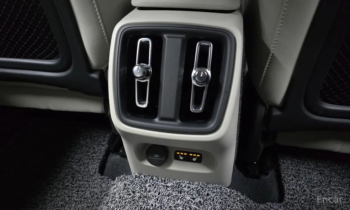 Volvo XC40 2018 B4 Ultra Bright