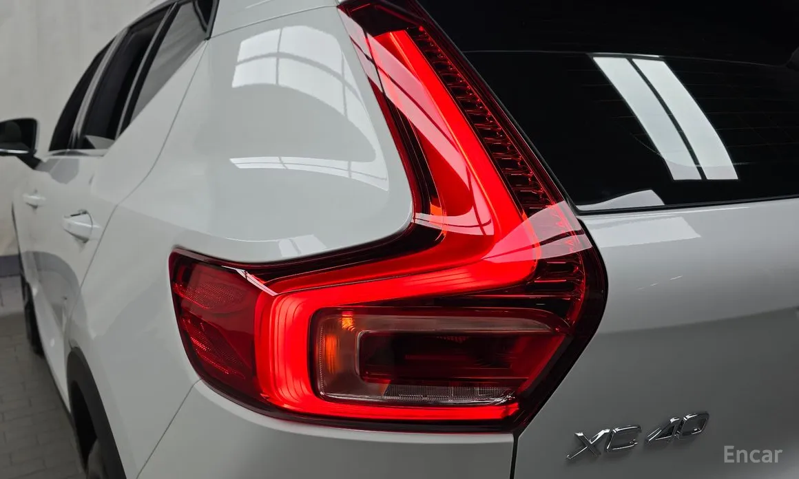Volvo XC40 2018 B4 Ultra Bright