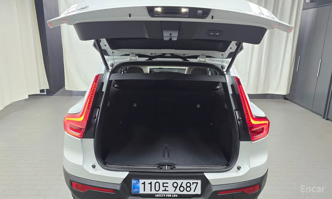 Volvo XC40 2018 B4 Ultra Bright