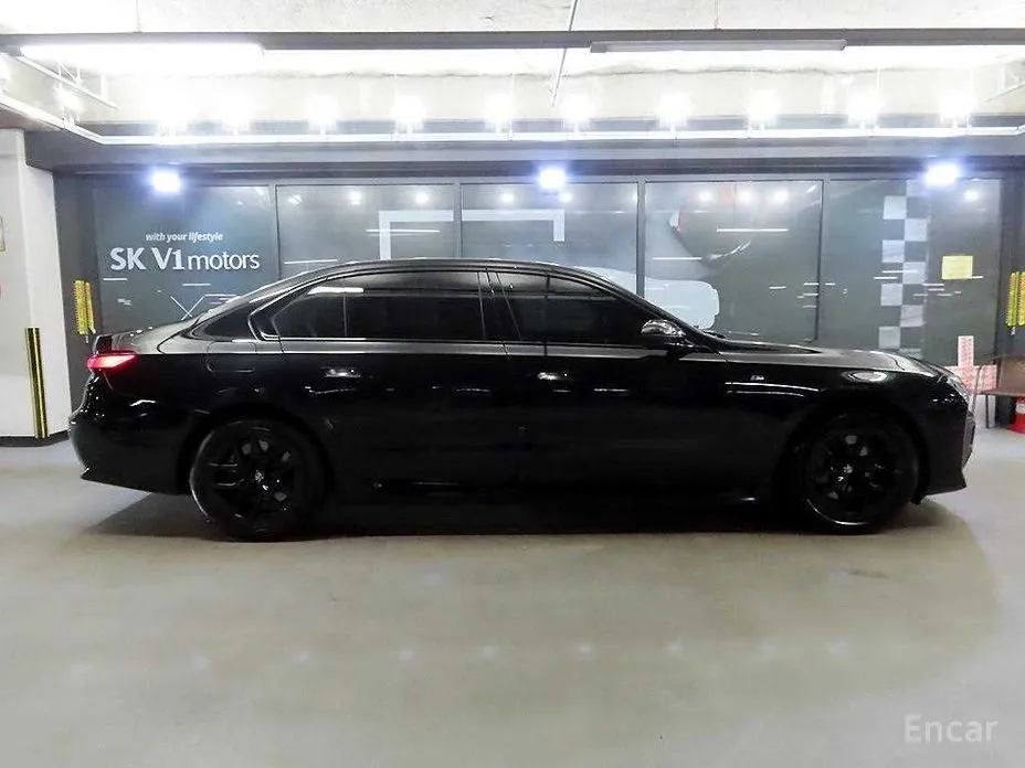 BMW i7 2022 eDrive 50 M Sport
