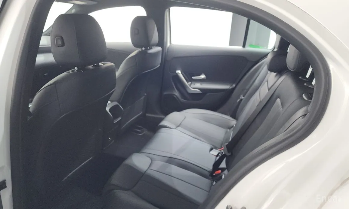 Фото 19 - Mercedes-Benz A-Class