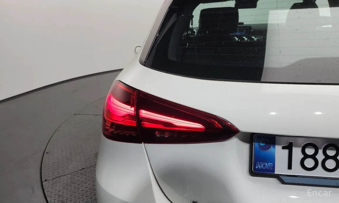 Фото 23 - Mercedes-Benz A-Class
