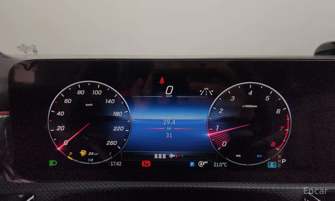 Фото 8 - Mercedes-Benz A-Class