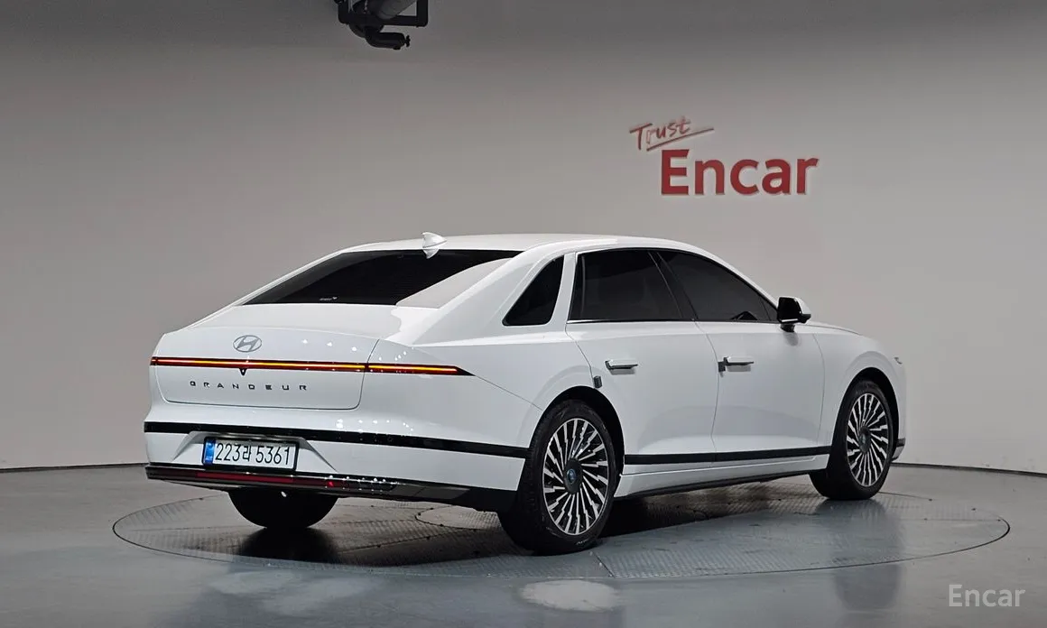 Zdjęcie 2 - Hyundai Grandeur