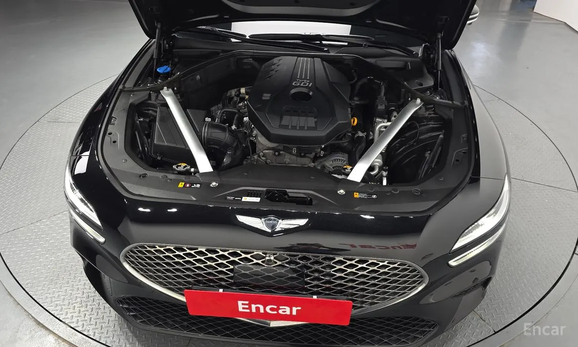 Photo 6 - Genesis G70