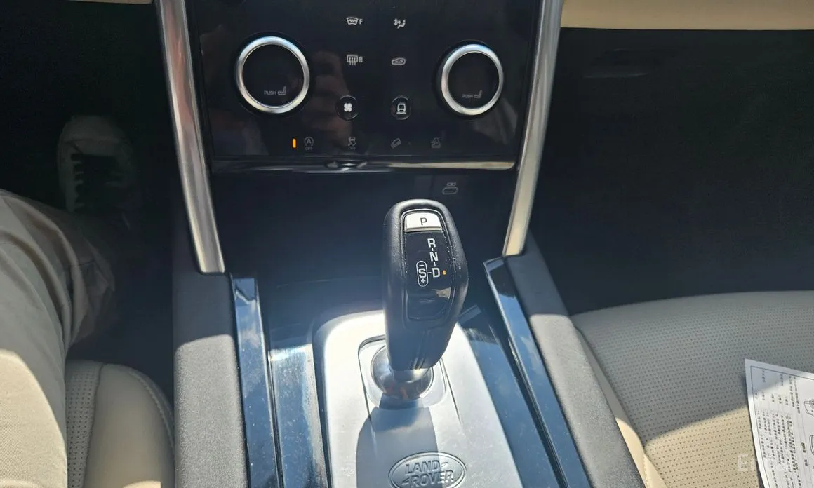 Фото 13 - Land Rover Discovery Sport