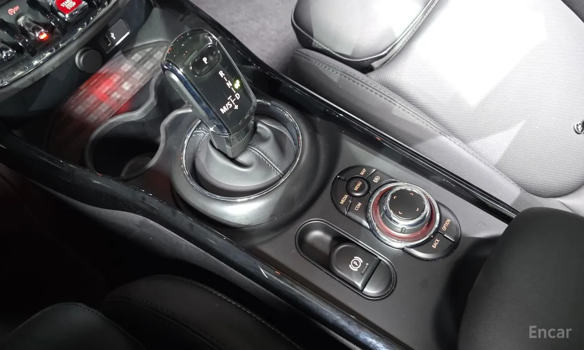 صورة 9 - Mini Clubman