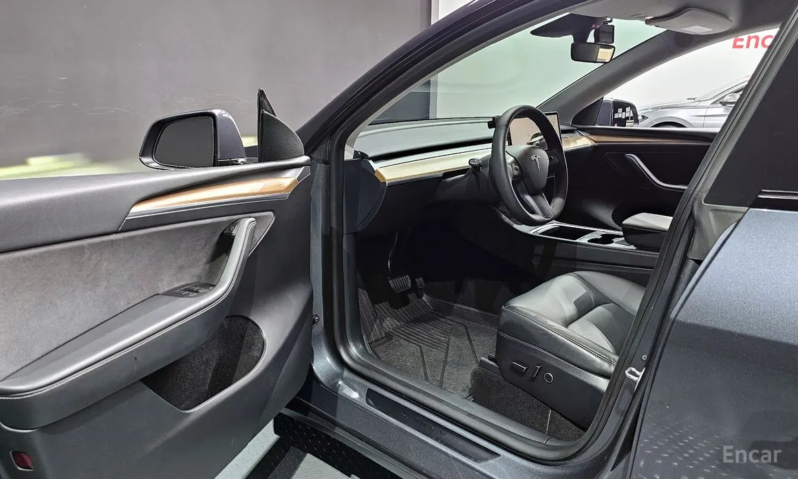 Tesla Model Y 2020 RWD