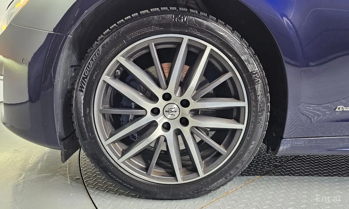 2013 Maserati Ghibli