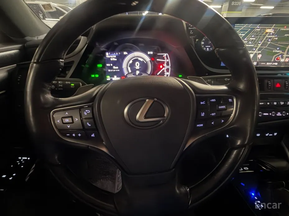 Lexus ES 2018 Luxury Plus