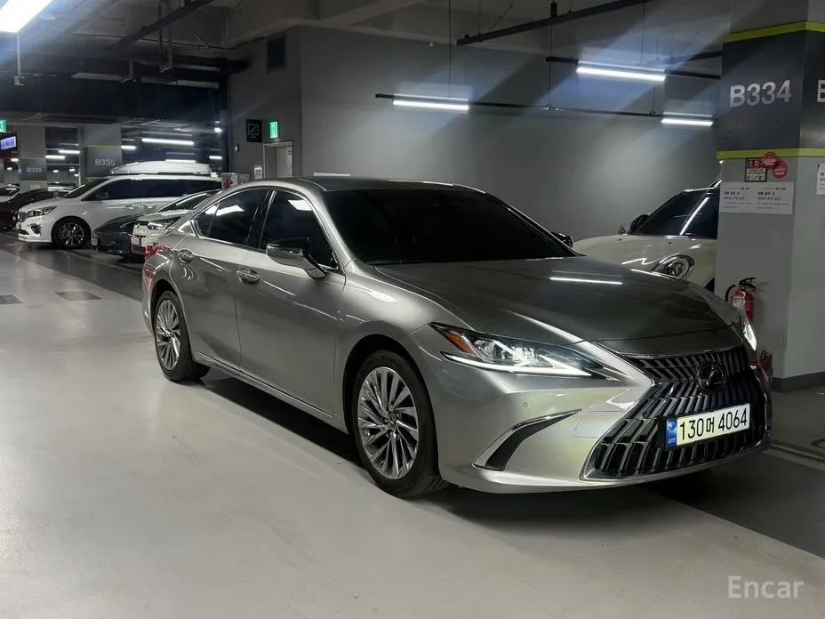 Lexus ES 2018 Luxury Plus