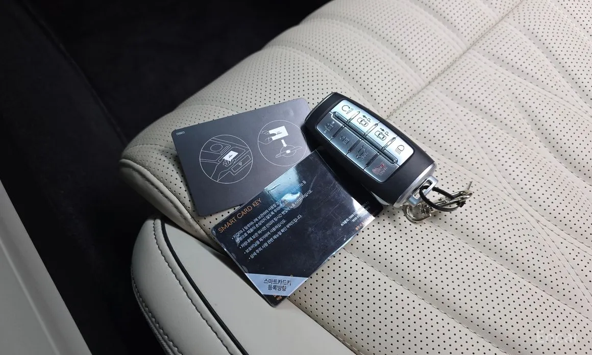Фото 20 - Genesis GV70
