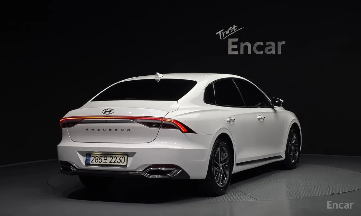 Zdjęcie 2 - Hyundai Grandeur