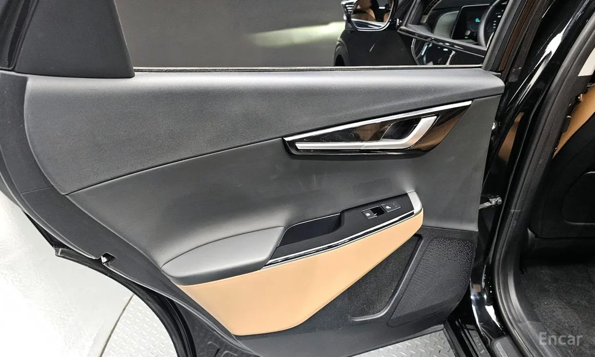 Фото 25 - Kia EV6