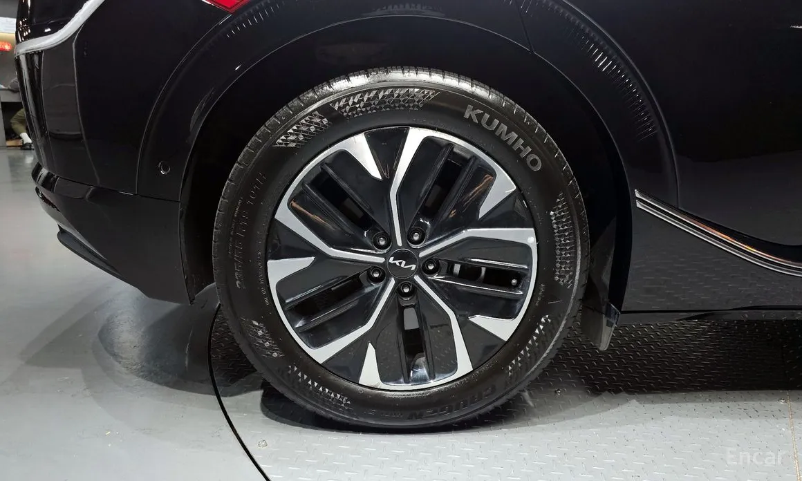 Фото 5 - Kia EV6
