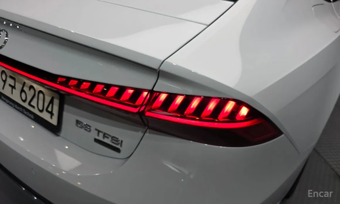 Фото 23 - Audi A7