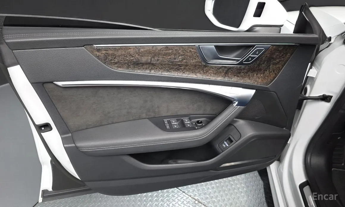 Фото 24 - Audi A7