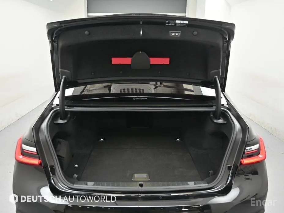 BMW 7 Series 2015 745e iPerformance Design Pure Excellence