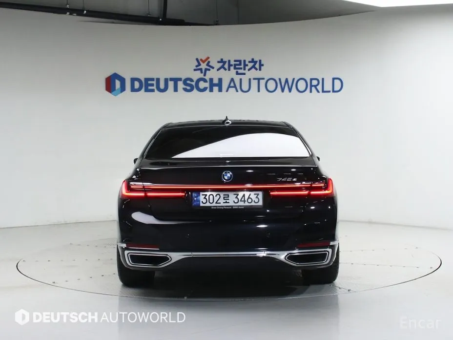 BMW 7 Series 2015 745e iPerformance Design Pure Excellence