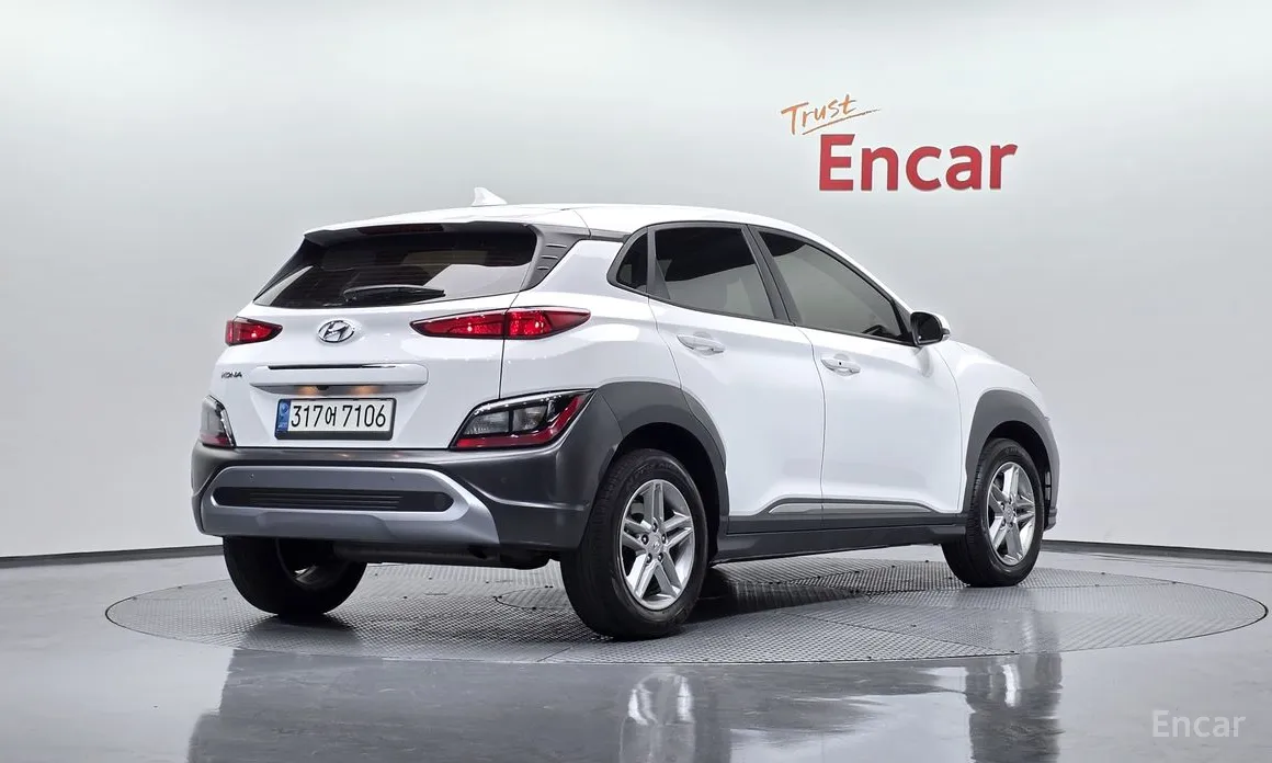Фото 2 - Hyundai Kona