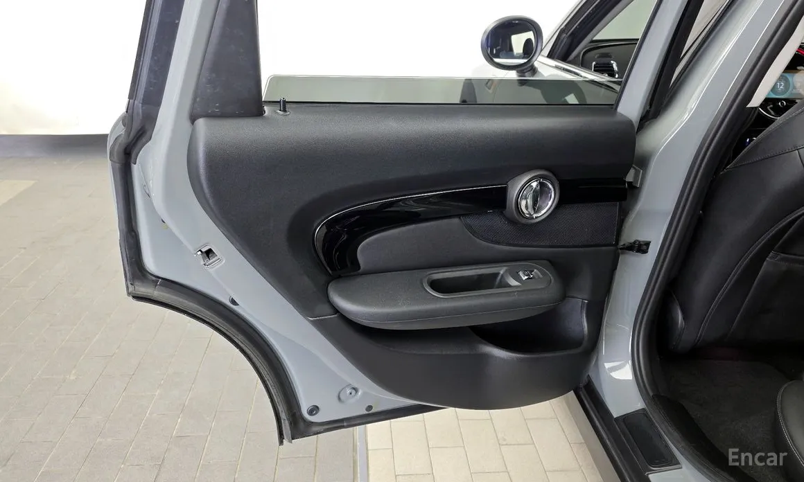 Photo 25 - Mini Clubman