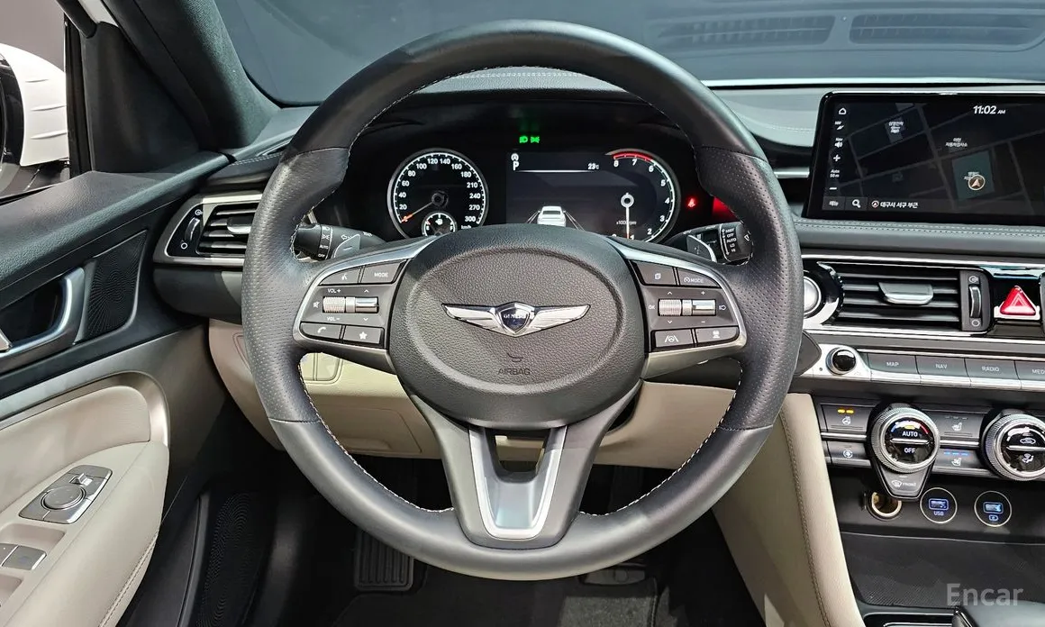 صورة 12 - Genesis G70